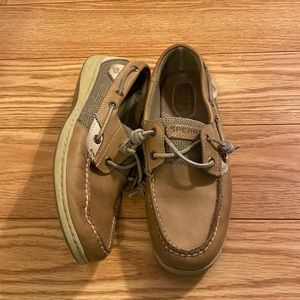 Sperry shoes. light brown/tan. size 8.5